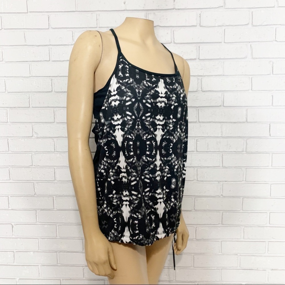 Fabletics Women’s Abstract‎ Tank - Picture 9 of 11
